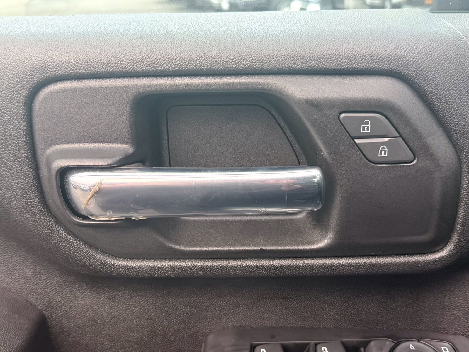 Certified 2022 Chevrolet Silverado 2500 Custom w/ Custom Convenience Package image 17