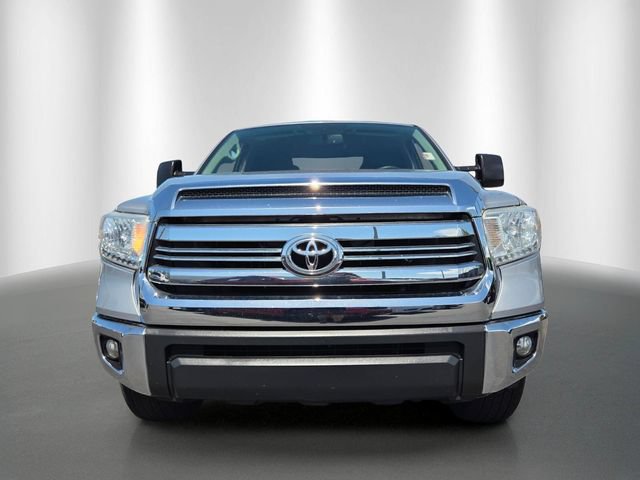 Used 2017 Toyota Tundra SR5 w/ SR5 Upgrade Package RWD image 2