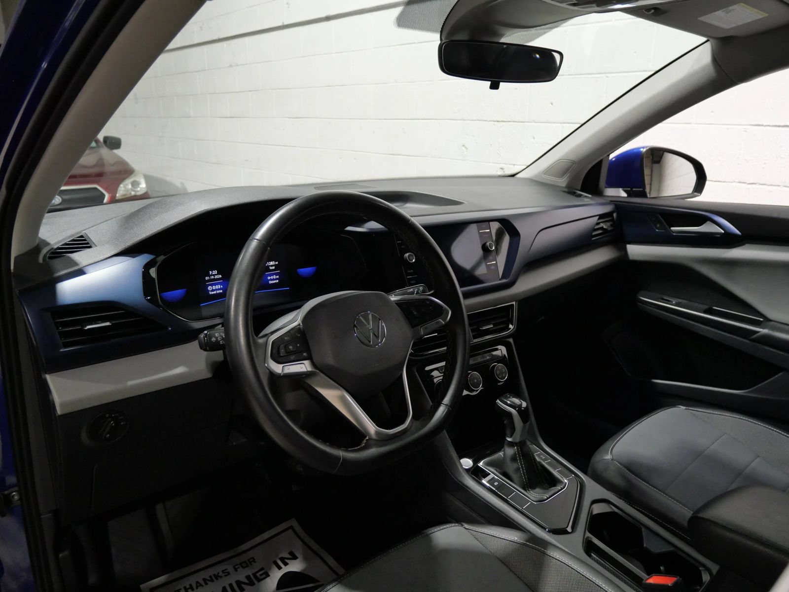 Used 2023 Volkswagen Taos SE FWD image 8