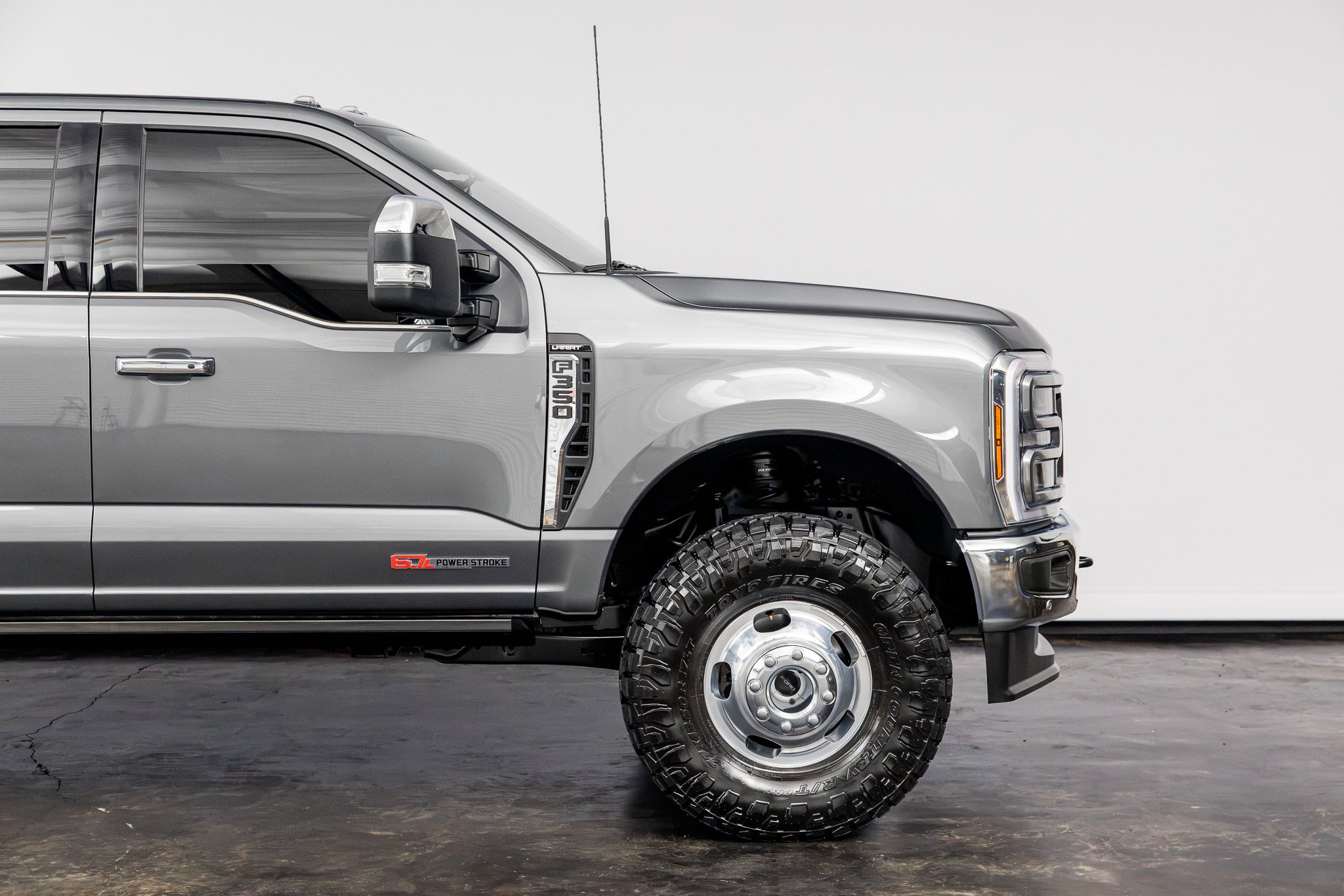 Used 2026 Ford F350 Lariat w/ Lariat Ultimate Package AWD/4WD image 22