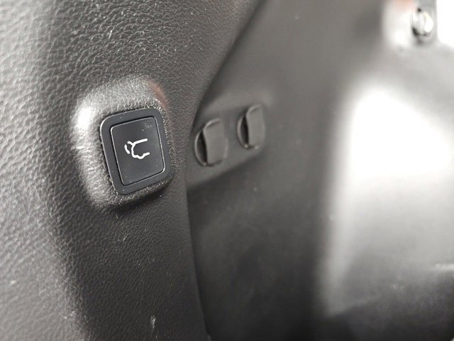 Certified 2022 Jeep Cherokee Limited w/ Mopar Interior Package image 29