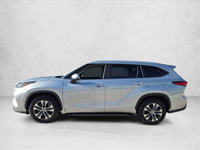 Used 2023 Toyota Highlander XLE FWD image 8
