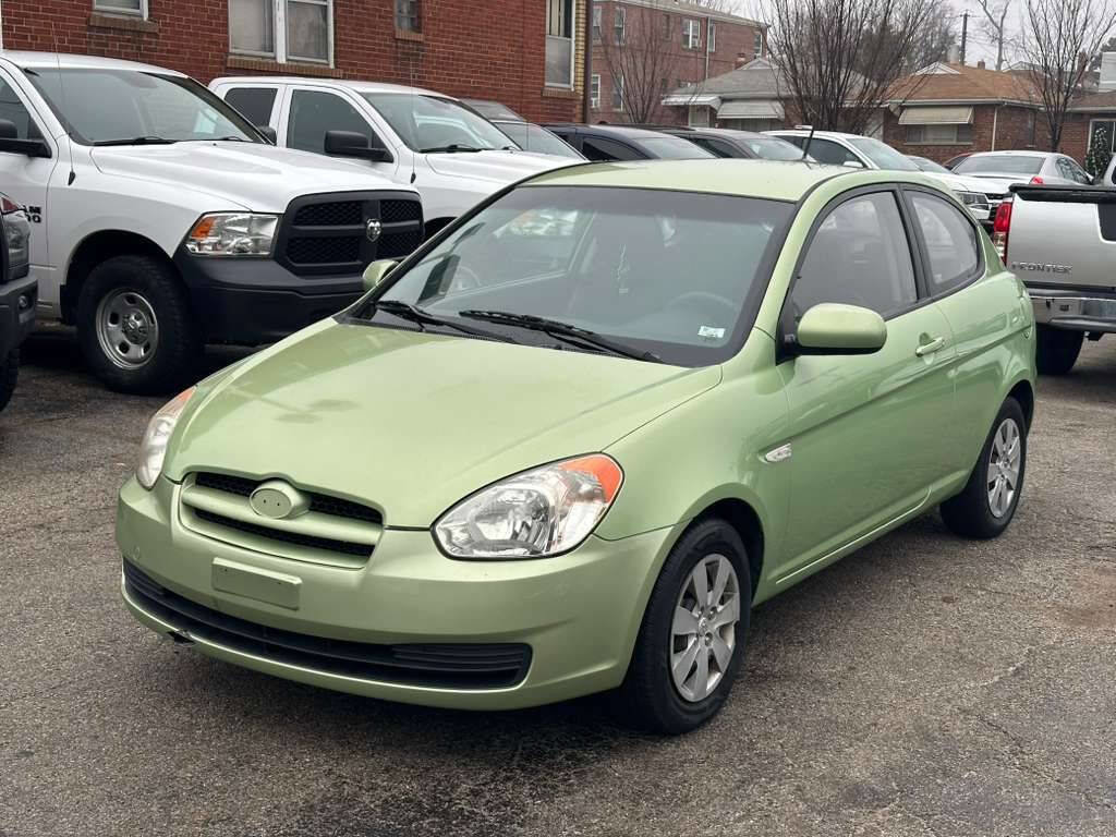 Used 2010 Hyundai Accent GS w/ Premium Pkg 3 image 3