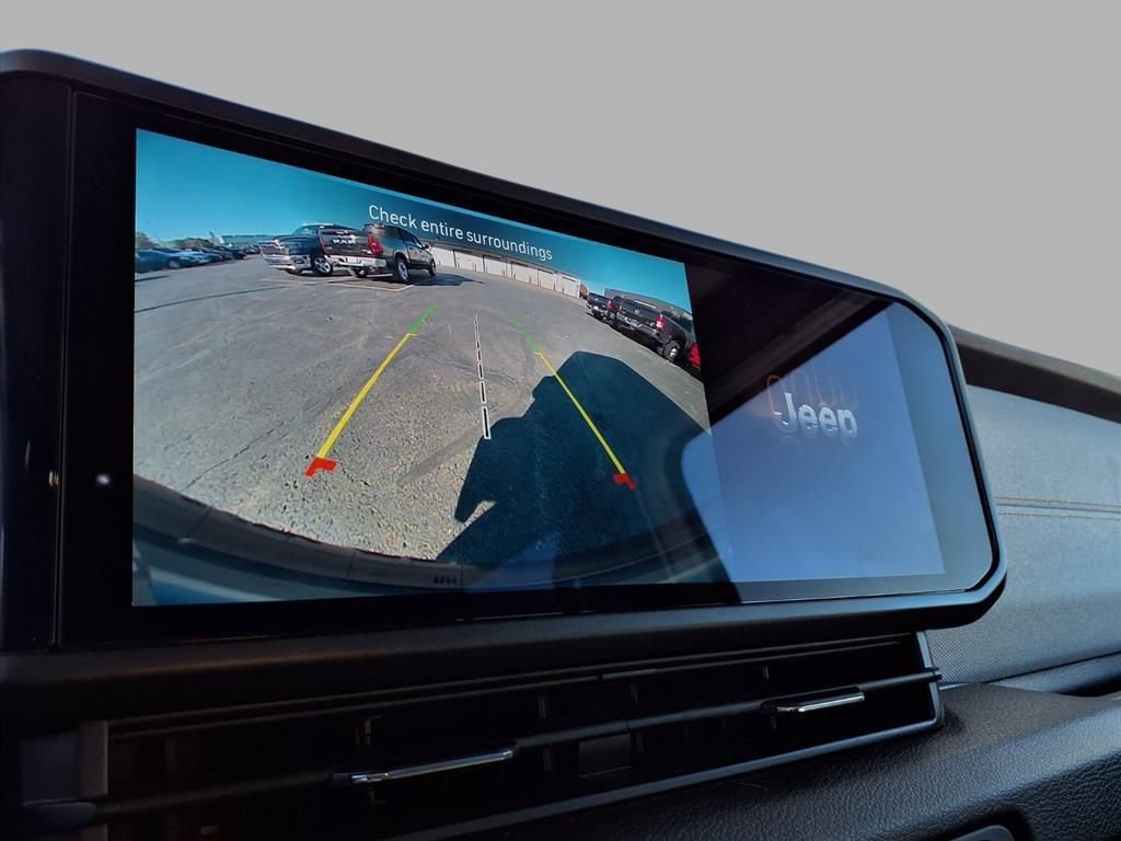 Used 2025 Jeep Wrangler Sport S image 6