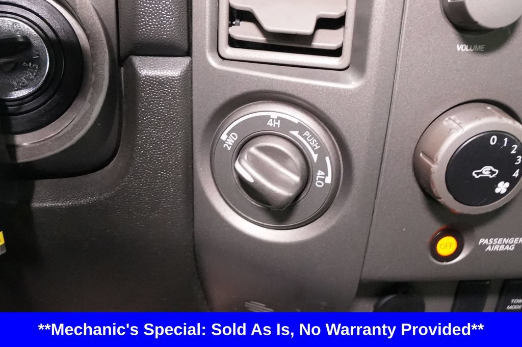 Used 2004 Nissan Titan LE w/ (SAB) Side-Airbag Pkg AWD/4WD image 32