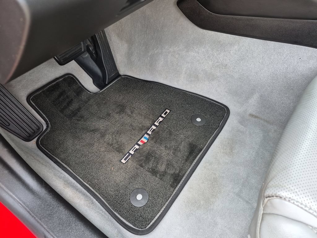 Used 2019 Chevrolet Camaro SS RWD image 21