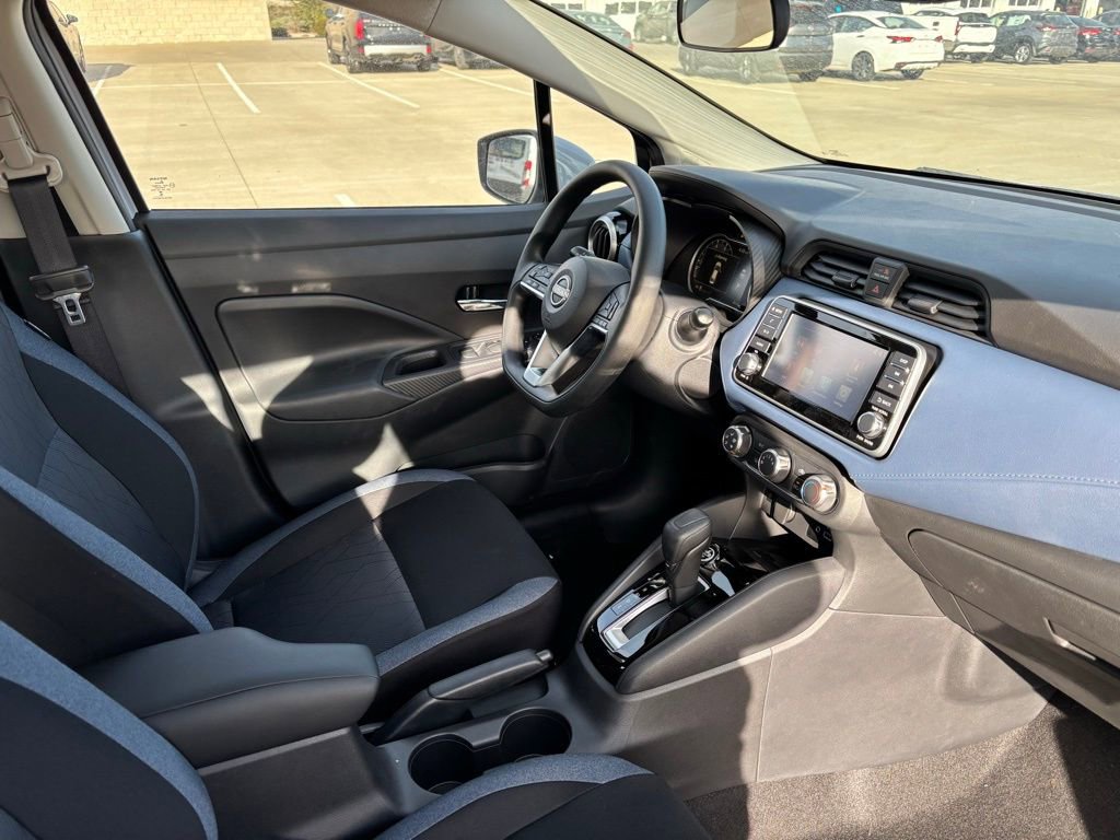 Used 2025 Nissan Versa SV w/ Trunk Package image 14