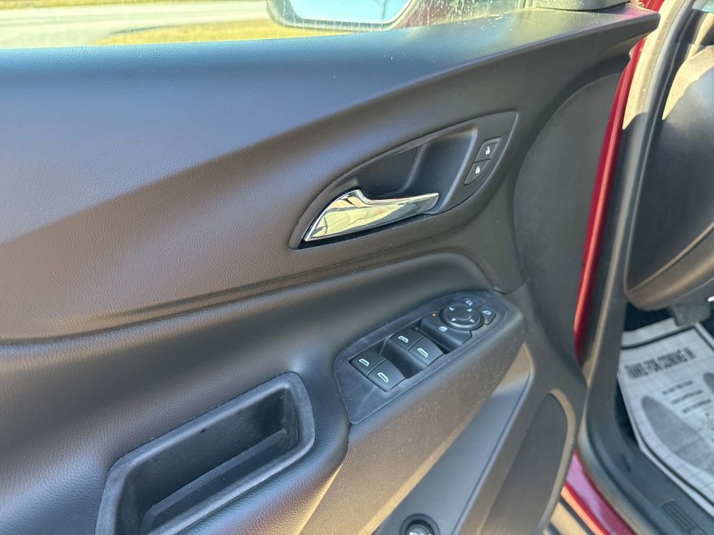 Used 2018 Chevrolet Equinox LT image 43