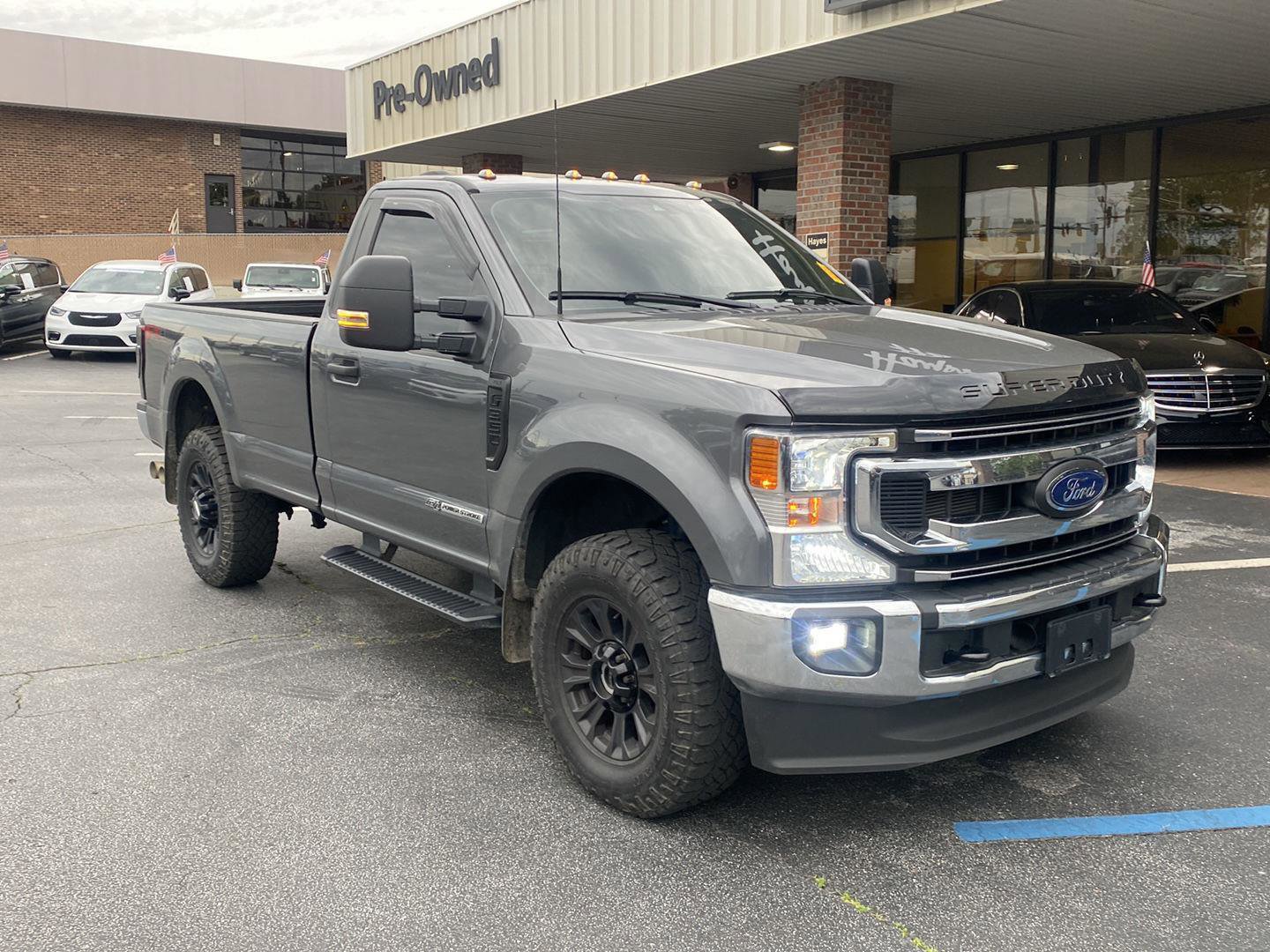 Used 2022 Ford F350 XLT w/ XLT Value Package AWD/4WD image 2