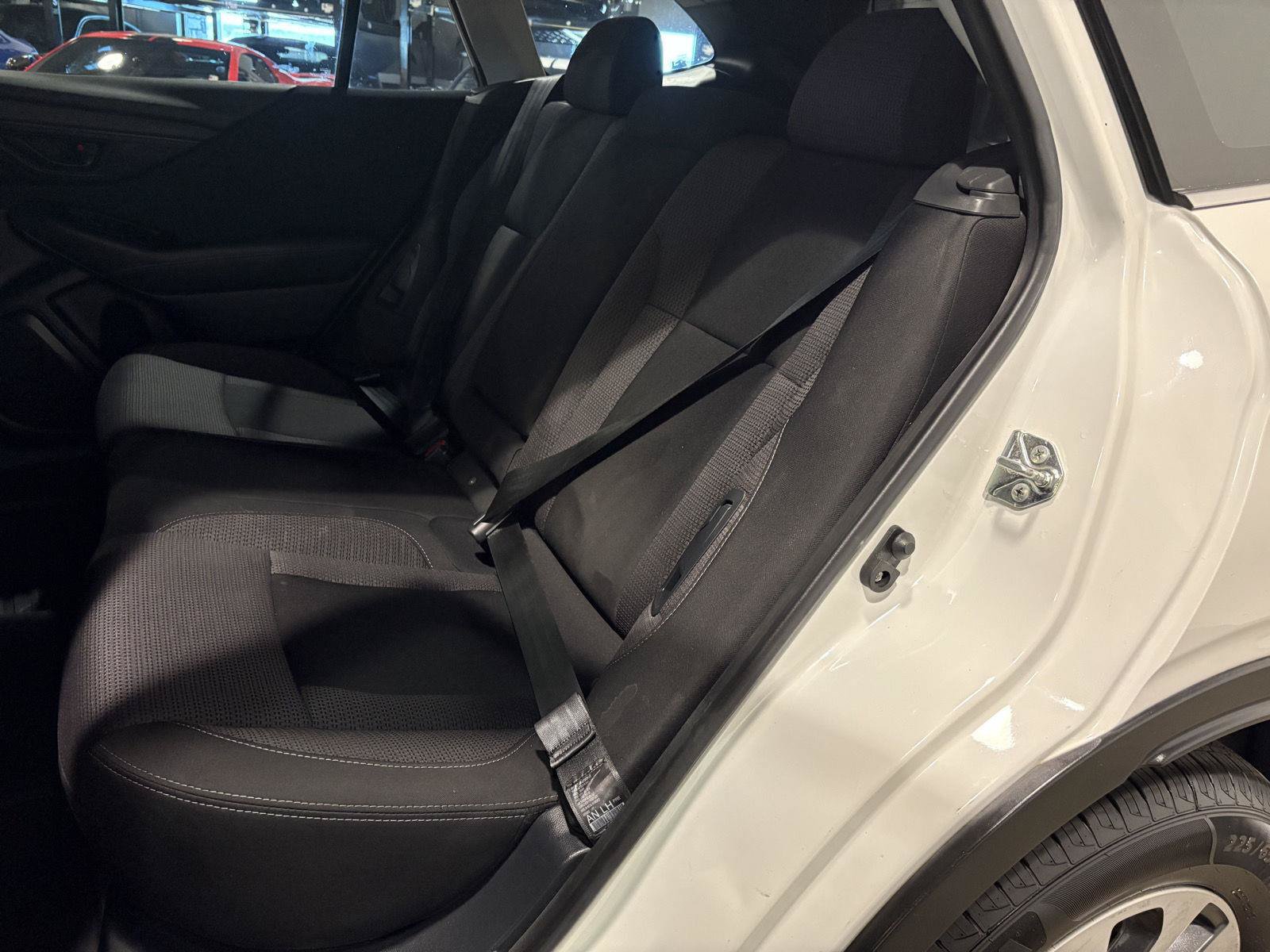 Used 2020 Subaru Outback AWD/4WD image 28