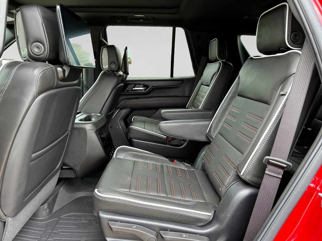 New 2026 GMC Yukon AT4 Ultimate w/ LPO, Floor Liner Package AWD/4WD image 14