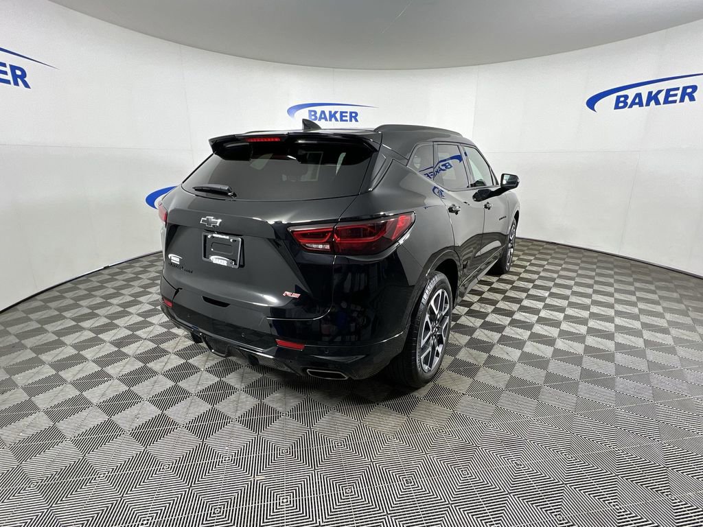 Used 2025 Chevrolet Blazer RS w/ Enhanced Convenience Package AWD/4WD image 9