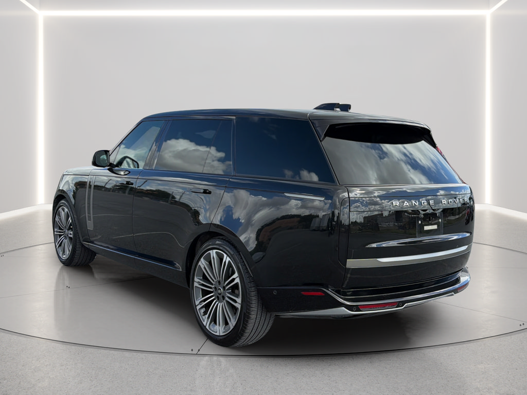 Used 2024 Land Rover Range Rover Long Wheelbase SE AWD/4WD image 15