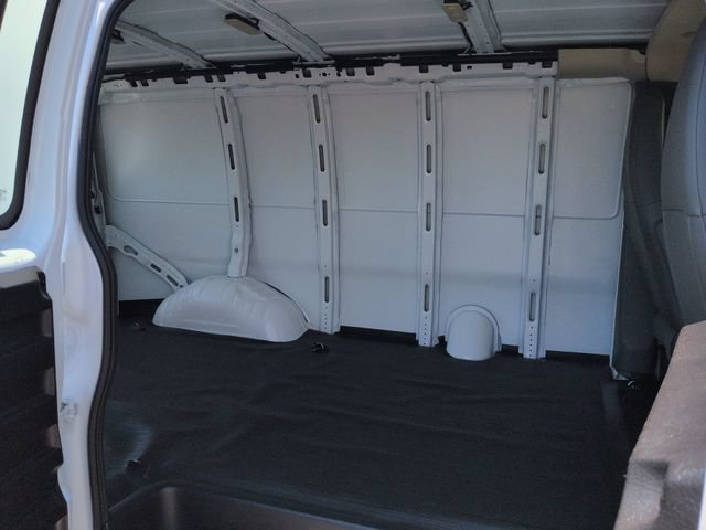 New 2025 Chevrolet Express 2500 RWD image 25