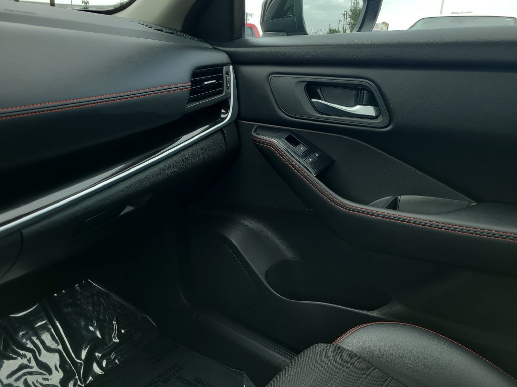 Certified 2025 Nissan Rogue SV AWD/4WD image 20