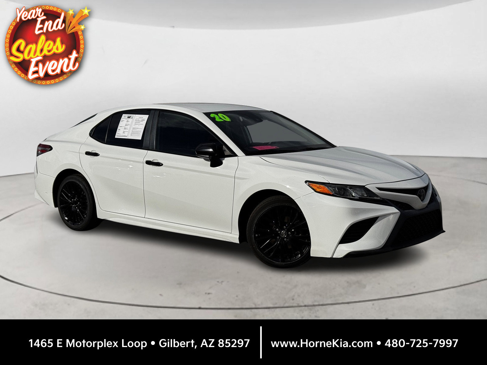 Used 2020 Toyota Camry SE image 1