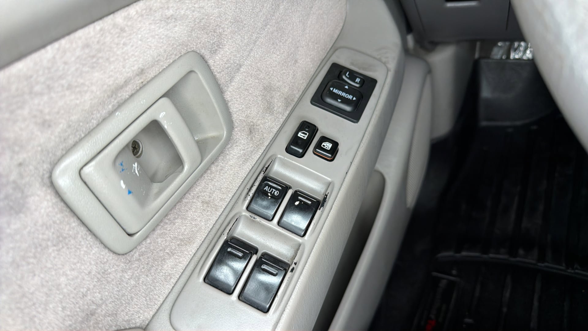 Used 2001 Toyota Tacoma PreRunner RWD image 17