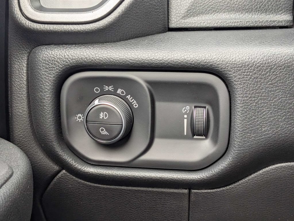 New 2026 RAM 2500 Tradesman AWD/4WD image 21