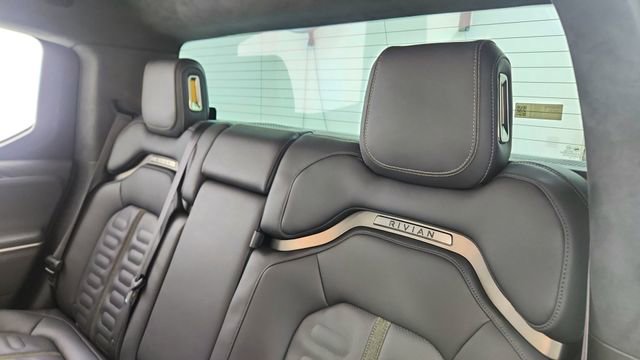 Used 2023 Rivian R1T Adventure image 30