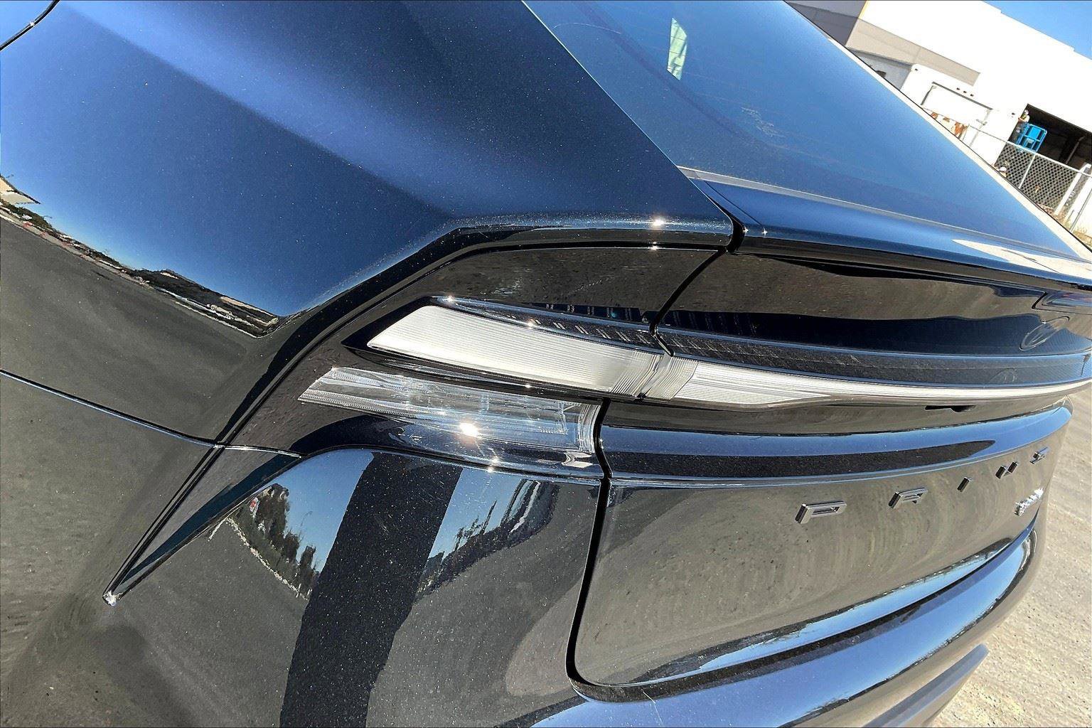 Certified 2025 Toyota Prius Plug-In Hybrid image 29