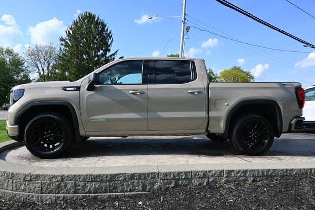 Used 2023 GMC Sierra 1500 Elevation w/ X31 Off-Road Package AWD/4WD image 8