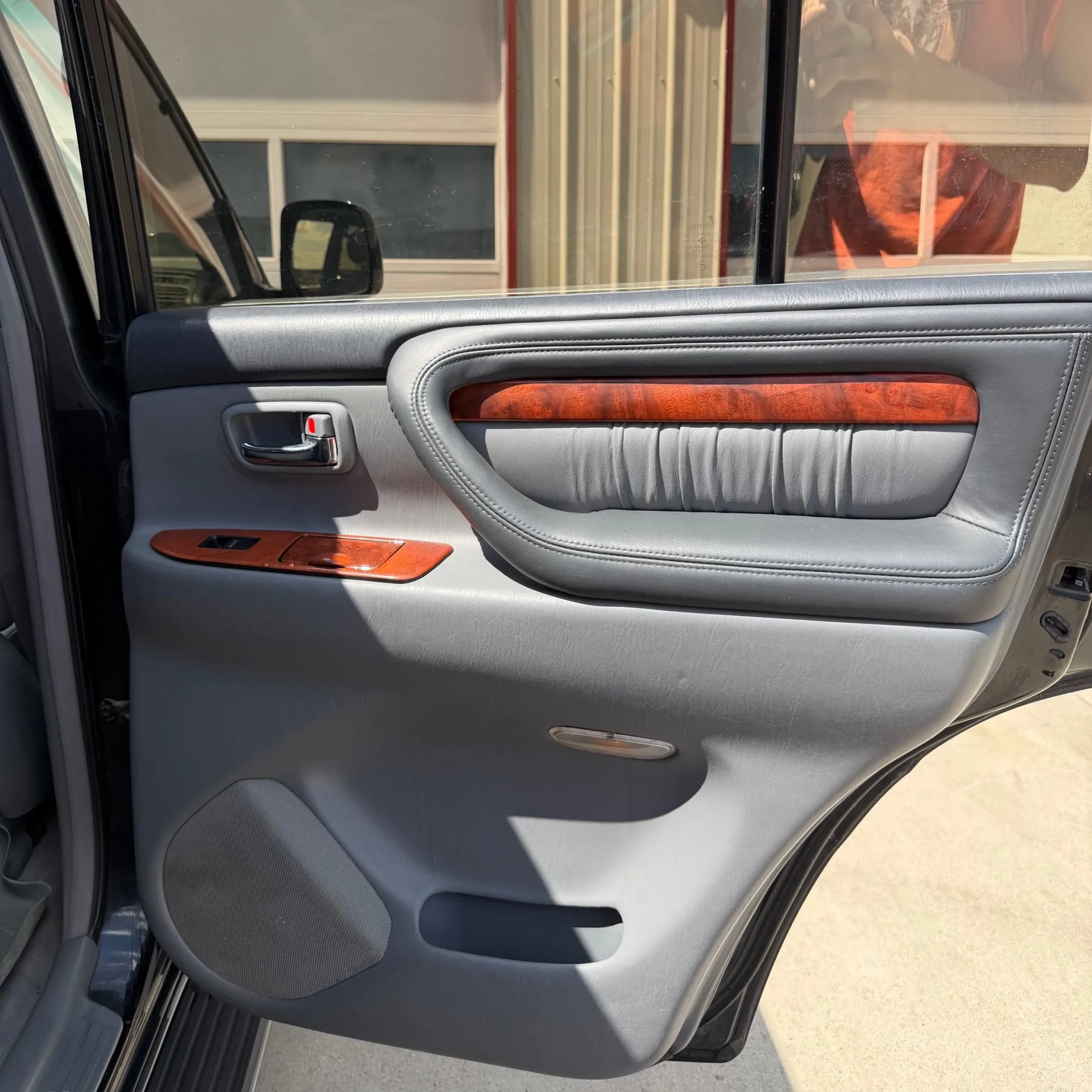 Used 1999 Lexus LX 470 4WD image 20