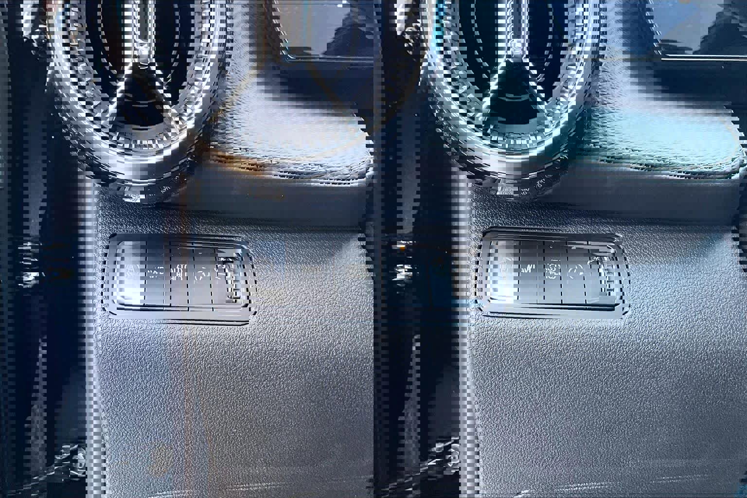 New 2026 Chevrolet Equinox LT w/ Convenience Package II image 16