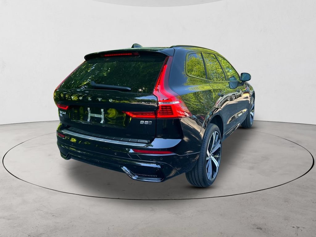 Certified 2023 Volvo XC60 B5 Ultimate AWD/4WD image 5