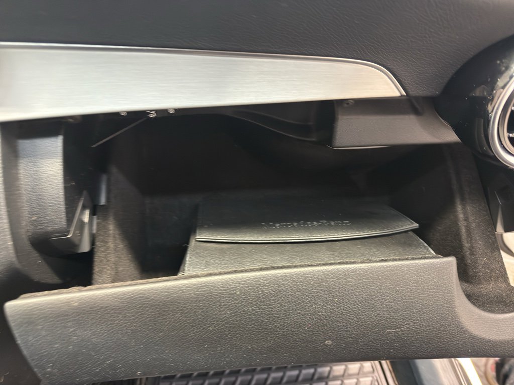 Used 2015 Mercedes-Benz C 300 4MATIC Sedan image 24