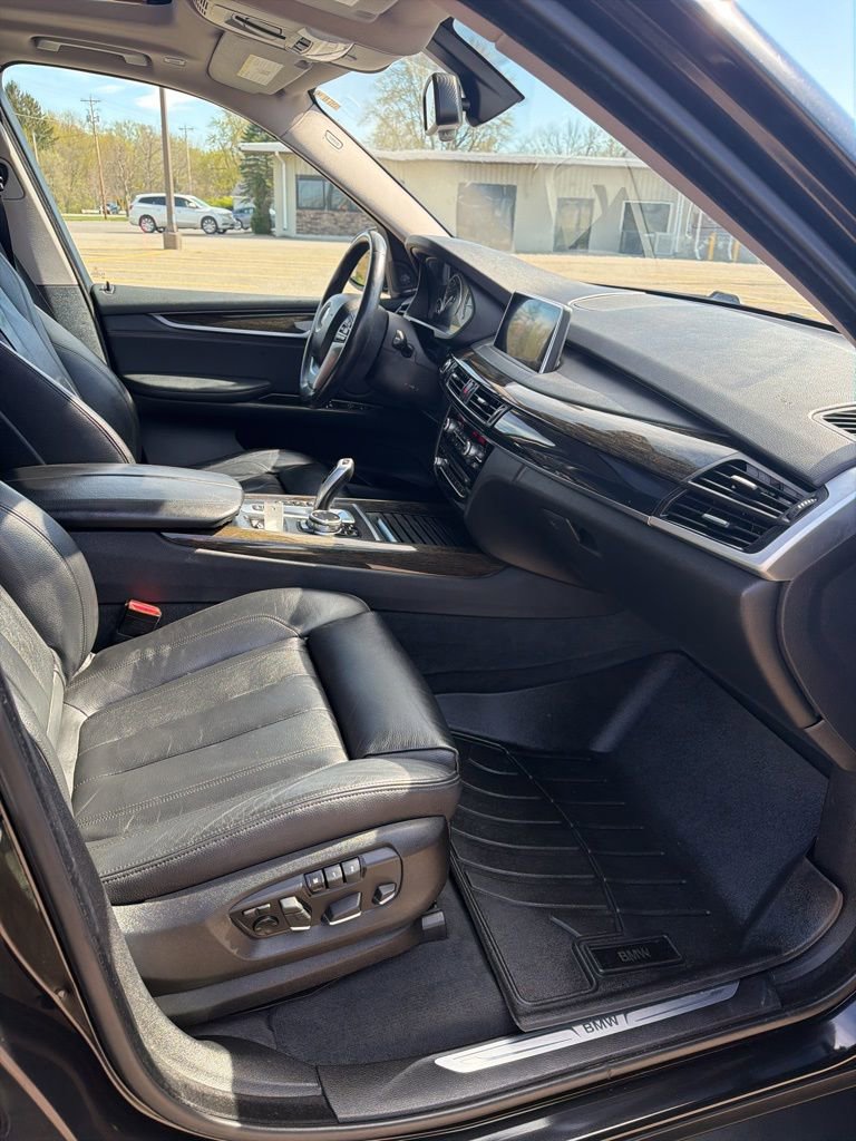 Used 2014 BMW X5 xDrive35d image 21