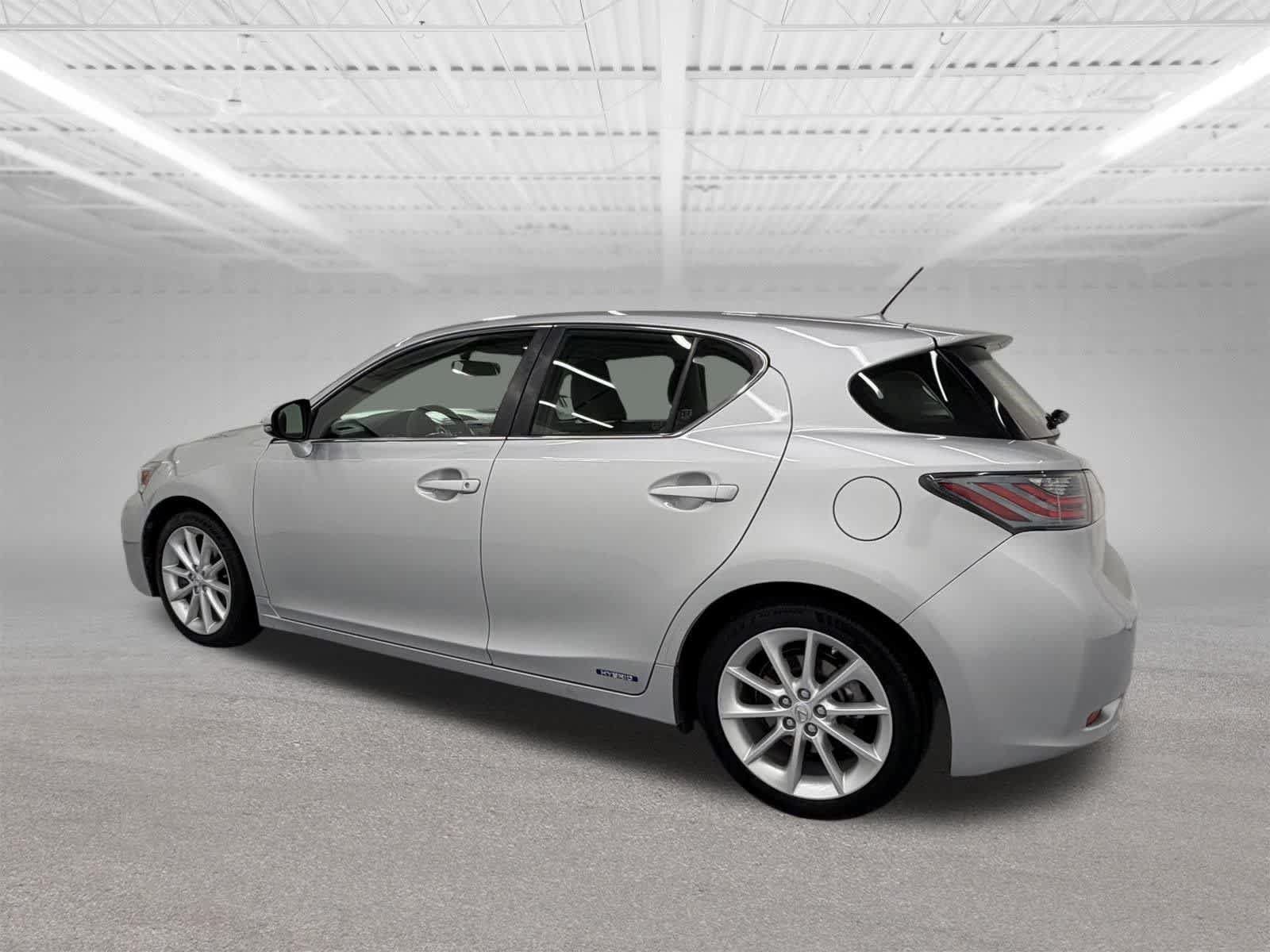 Used 2012 Lexus CT 200h Premium FWD image 3