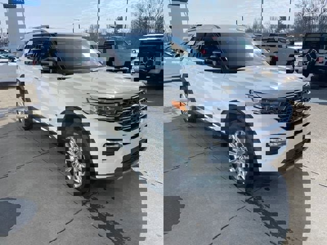 Used 2023 Ford Explorer King Ranch w/ Technology Package image 6