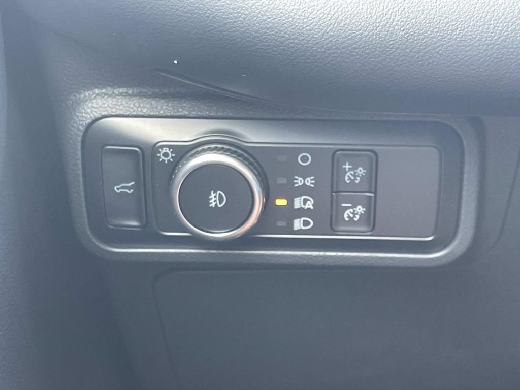 Used 2025 Ford Explorer ST AWD/4WD image 30