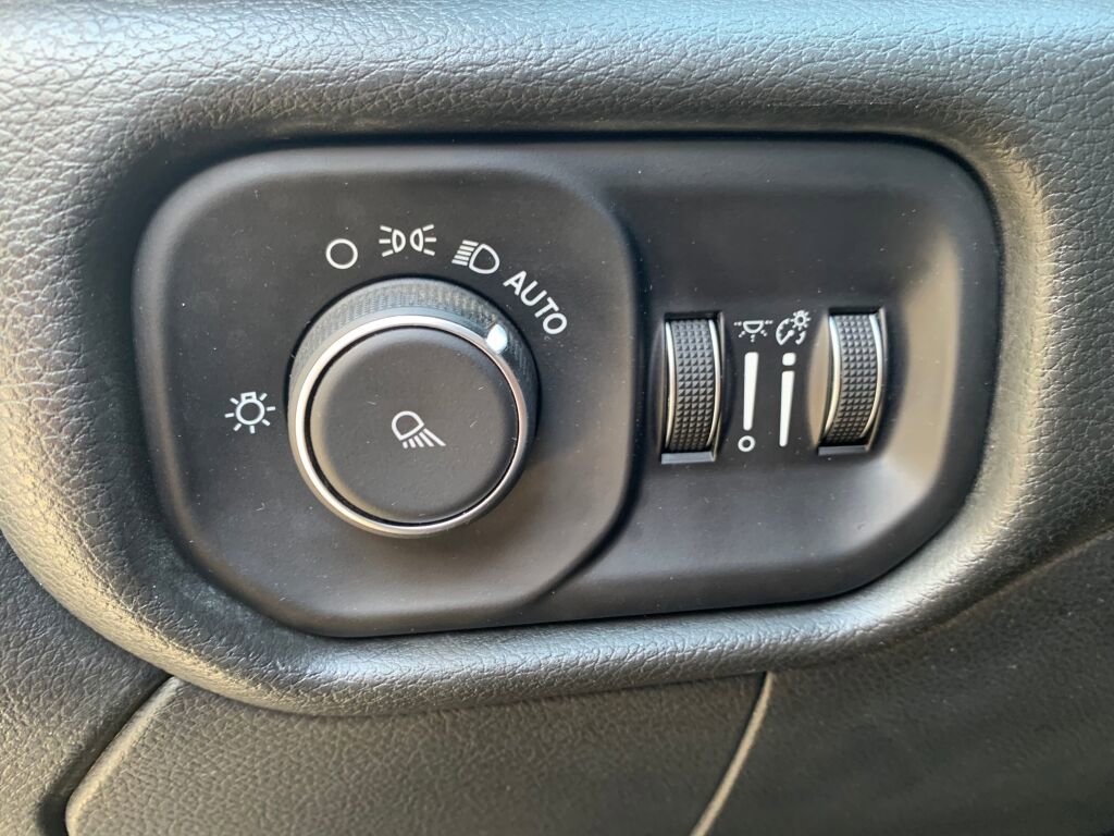 Used 2019 RAM 2500 Big Horn image 18