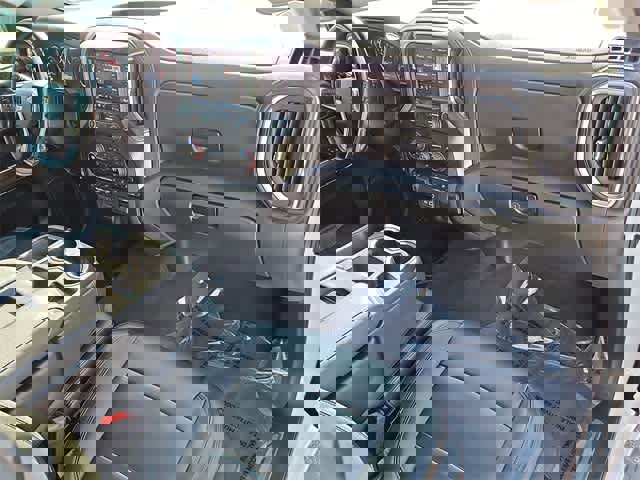 Used 2021 Chevrolet Silverado 1500 LT w/ Safety Package image 33