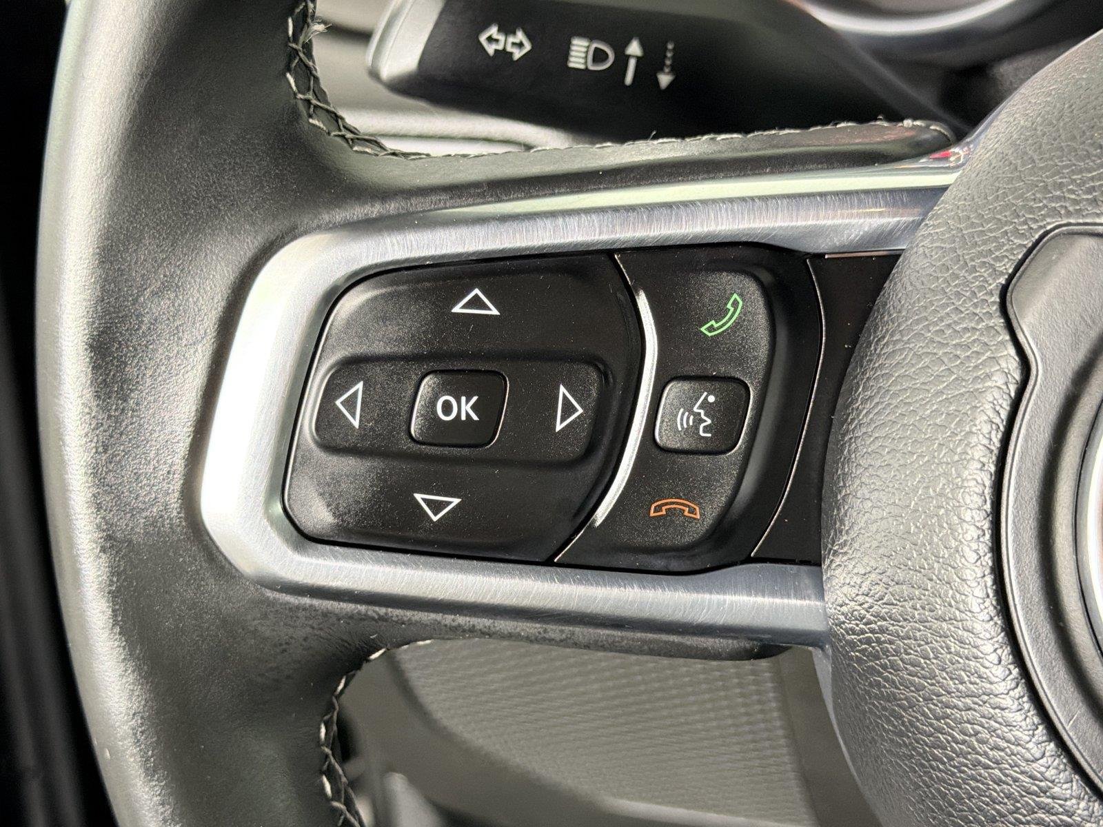 Used 2018 Jeep Wrangler Unlimited Sahara AWD/4WD image 23