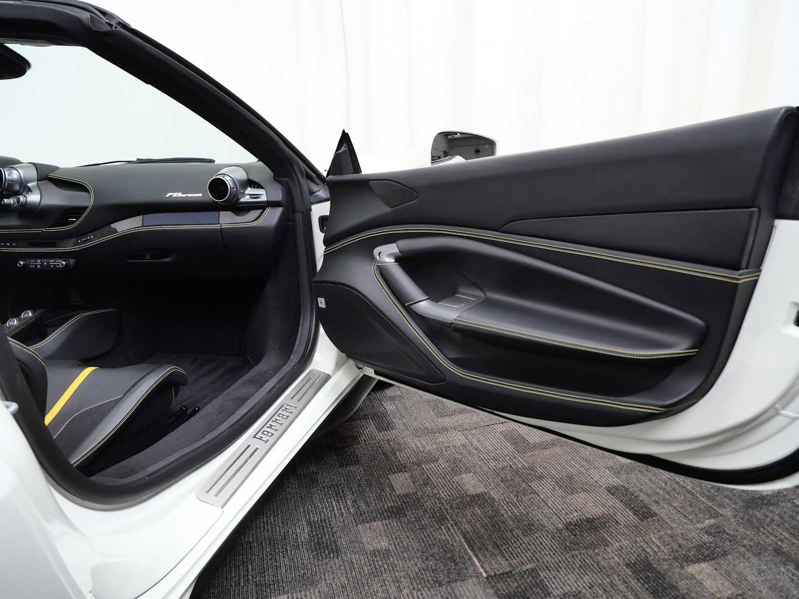 Certified 2023 Ferrari F8 Tributo image 15