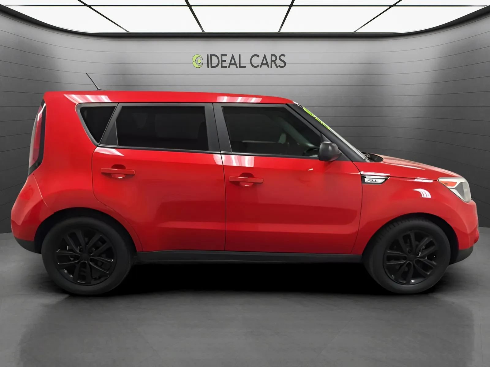 Used 2019 Kia Soul + FWD image 4