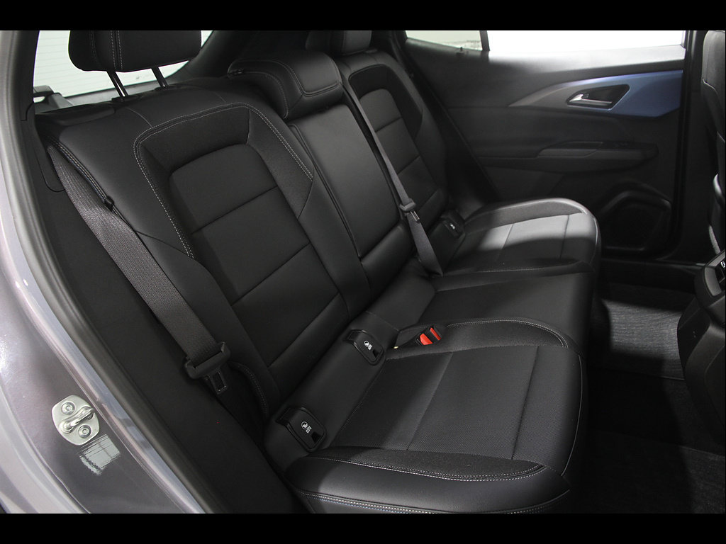 Used 2024 Chevrolet Equinox EV LT FWD image 18