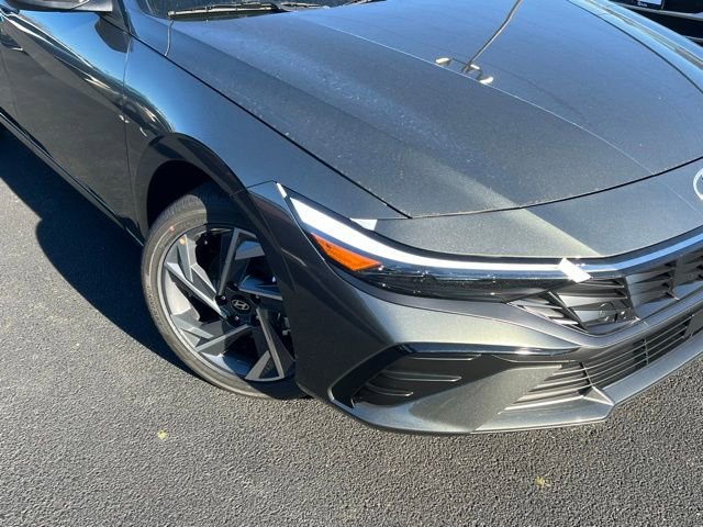 New 2026 Hyundai Elantra Limited image 2