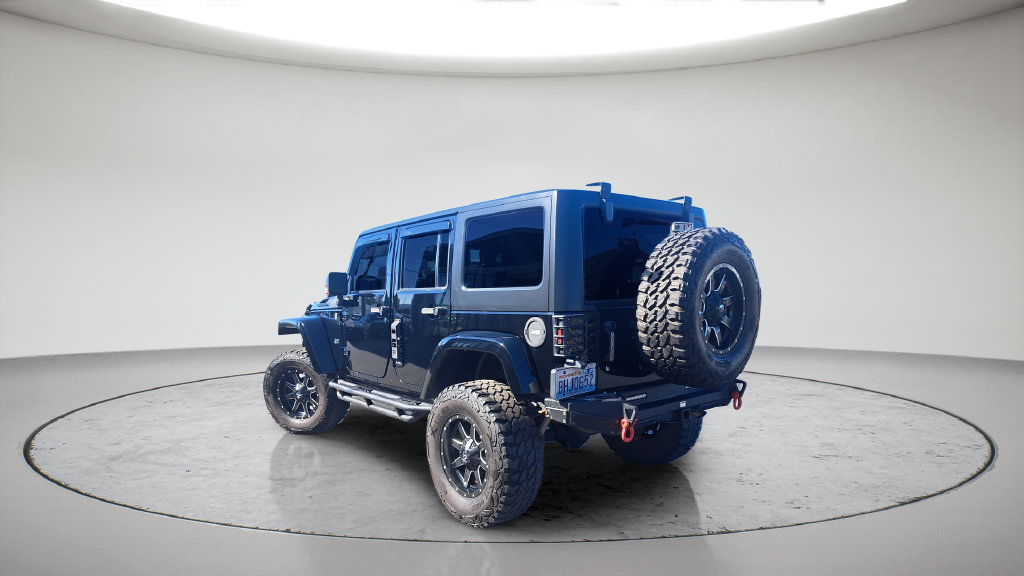 Used 2015 Jeep Wrangler Unlimited Sahara w/ Max Tow Package AWD/4WD image 6