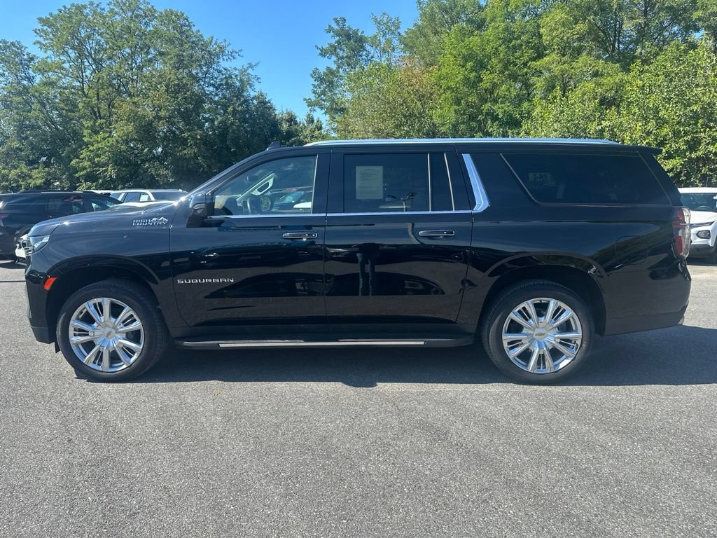 Used 2024 Chevrolet Suburban High Country w/ Advanced Technology Package AWD/4WD image 8