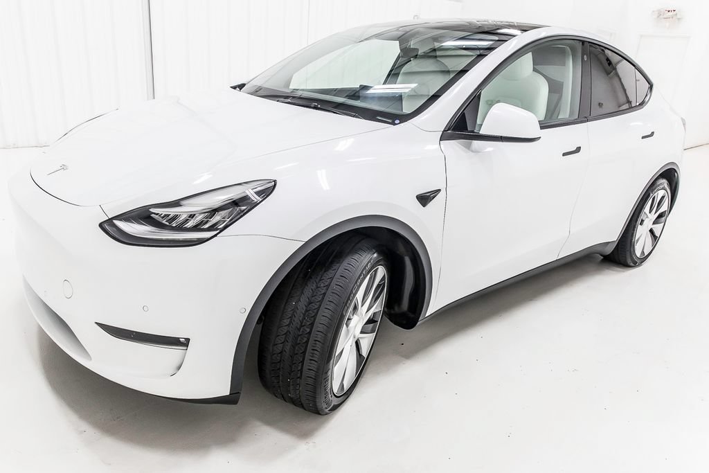 Used 2021 Tesla Model Y 2WD image 3