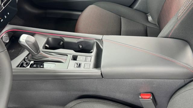 New 2026 Nissan Sentra SR FWD image 31