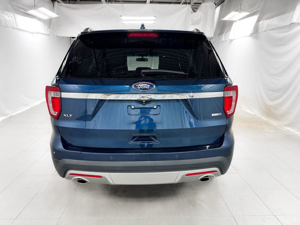 Used 2016 Ford Explorer XLT w/ Equipment Group 202A AWD/4WD image 5