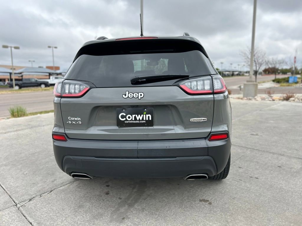 Used 2022 Jeep Cherokee Latitude Lux w/ Sun & Sound Group AWD/4WD image 8