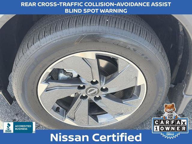 Certified 2026 Nissan Rogue SV FWD image 9