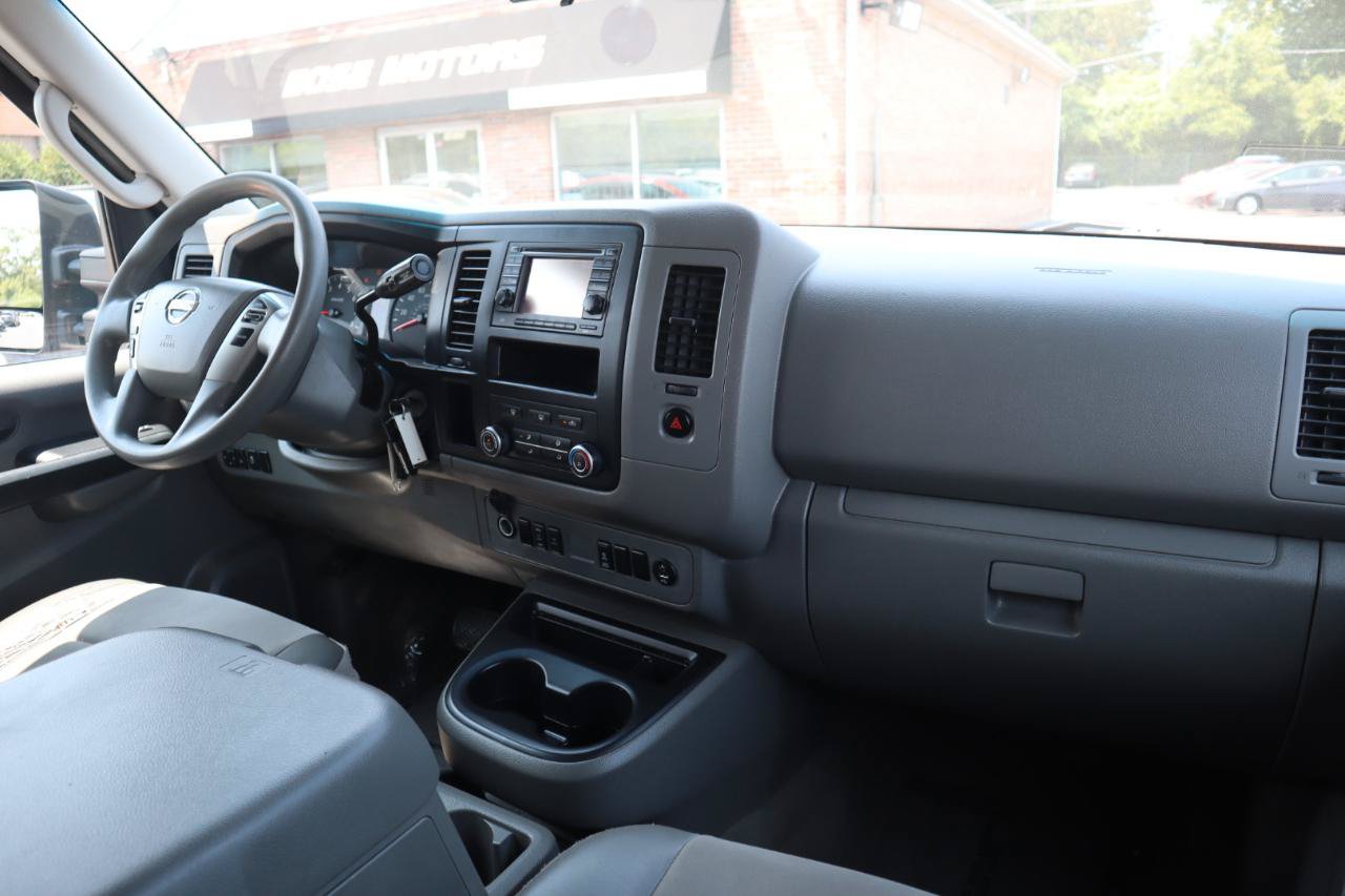 Used 2013 Nissan NV 3500 SV w/ Technology Pkg RWD image 11