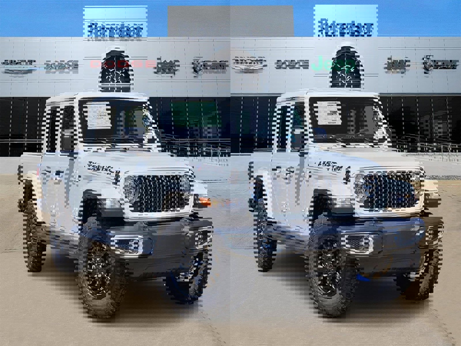 New 2025 Jeep Gladiator Sport