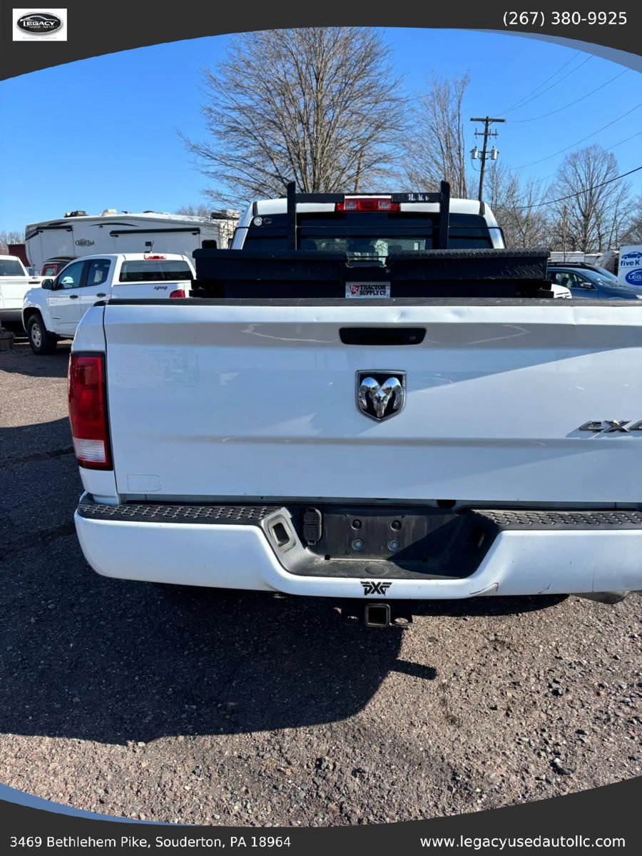 Used 2018 RAM 1500 Express w/ Express Value Package AWD/4WD image 9